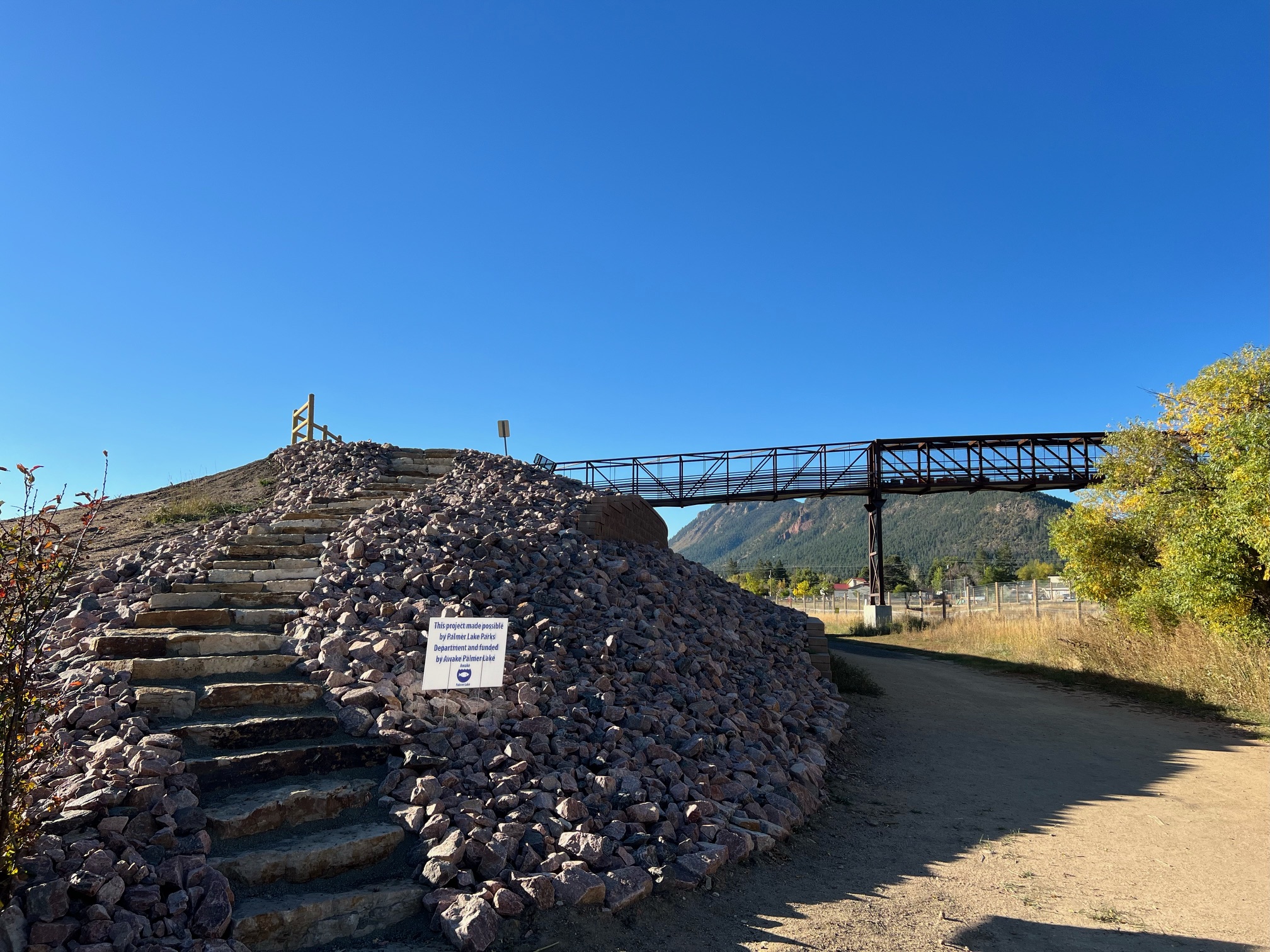 New stone stairs installed around Palmer Lake
